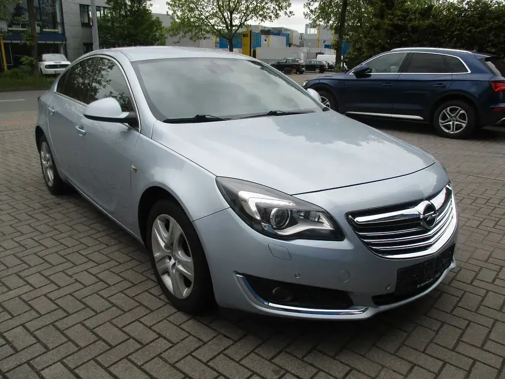 Gebraucht Opel Insignia Innovation 140 PS (102 kW) 2014 Silber Limousine