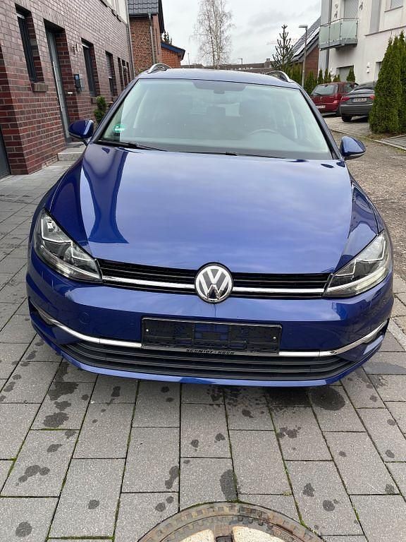 Blau Gebraucht 2018 VW Golf VII Join Kombi | 11.450 € (Guter Preis) - Bild 1/4