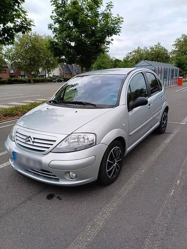 Gebraucht Citroën C3 Exclusive 109 PS (80 kW) 2002 Silber Kleinwagen