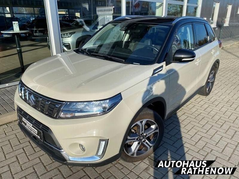 Gebraucht Suzuki Vitara Comfort+ 129 PS (94 kW) 2022 Beige SUV