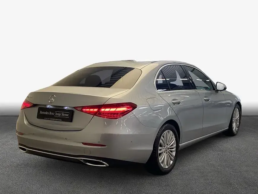 Gebraucht Mercedes C200 Avantgarde 163 PS (119 kW) 2026 Hightechsilber metallic Limousine