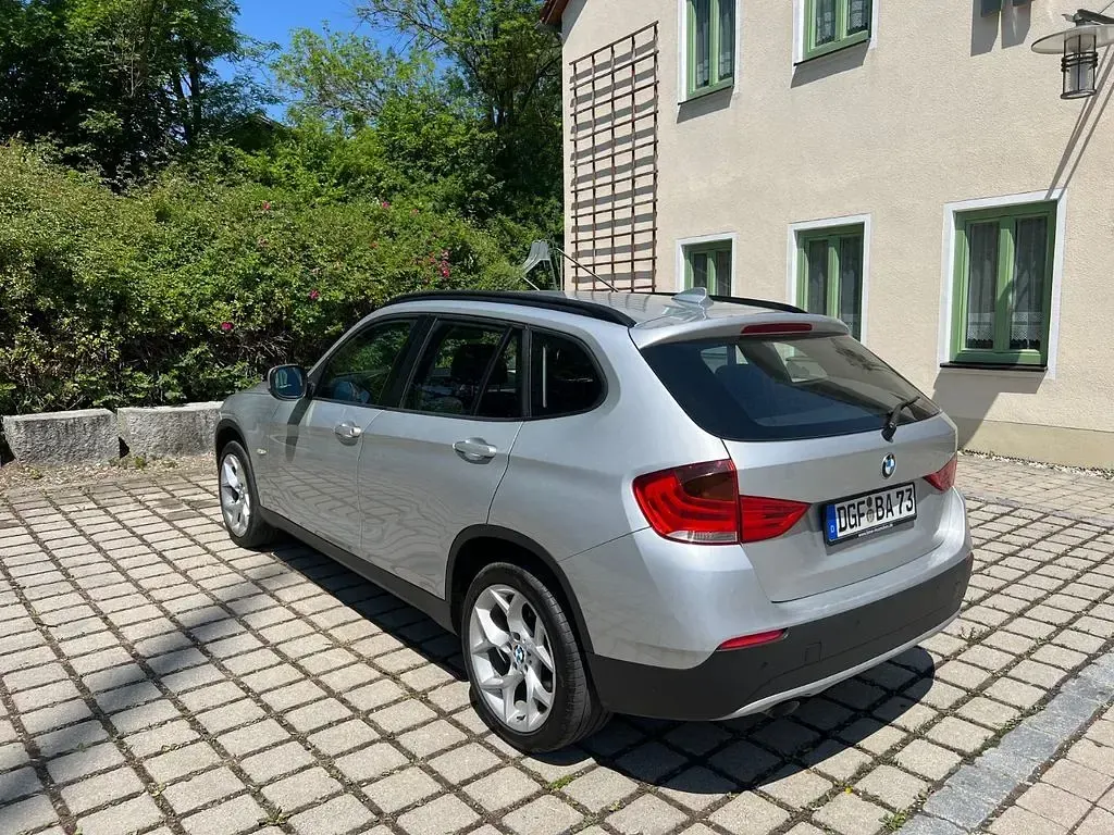 Gebraucht BMW X1 143 PS (105 kW) 2011 Silber SUV