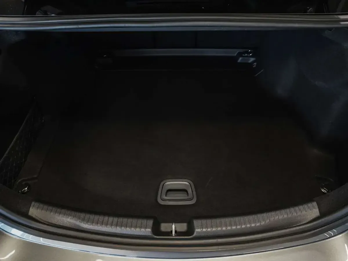 Gebraucht Mercedes C43 AMG AMG 421 PS (309 kW) 2024 Selenitgrau Limousine