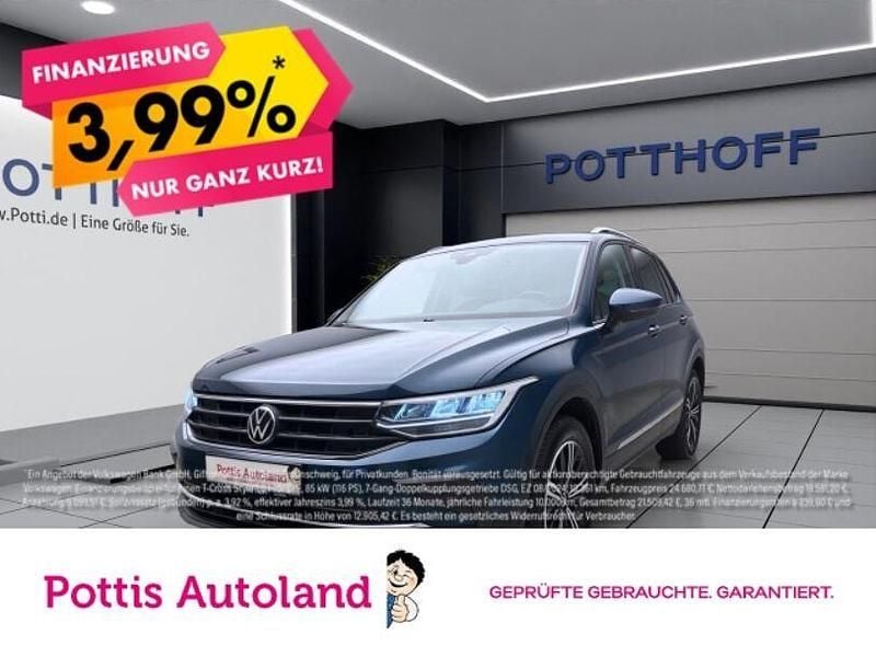 Blau Gebraucht 2021 VW Tiguan Active SUV | 21.477 € (Guter Preis) - Bild 1/4