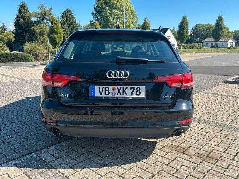 Gebraucht Audi A4 170 PS (125 kW) 2018 Schwarz Kombi