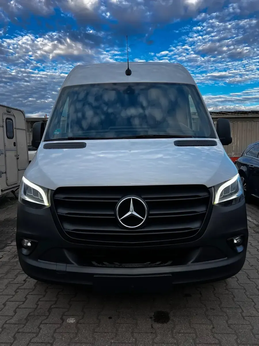 Gebraucht Mercedes Sprinter 2023 Weiß Van