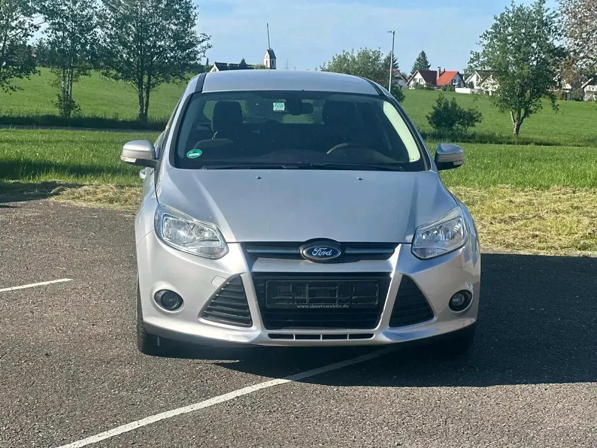 Gebraucht Ford Focus 116 PS (85 kW) 2013 Silber Kombi