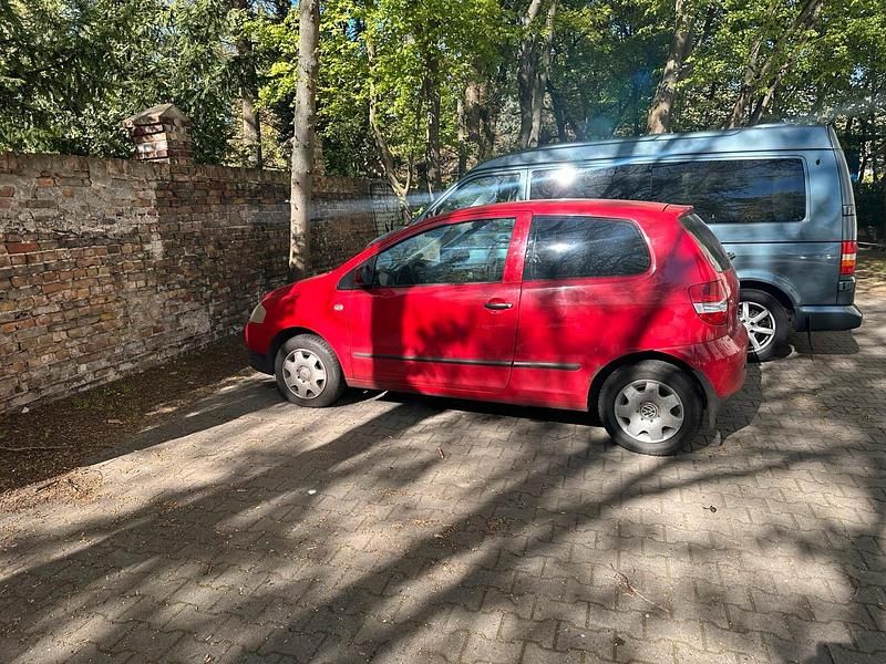 Second-hand VW Fox 40 CP (29 kW) 2005 Roșu Hatchback