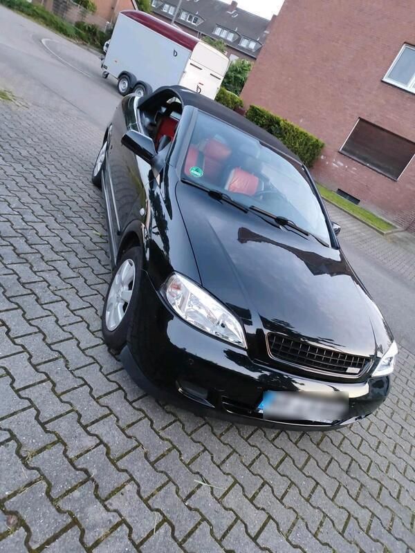 Schwarz Gebraucht 2002 Opel Astra Cabriolet Cabrio | 3.500 € (Teuer) - Bild 1/4