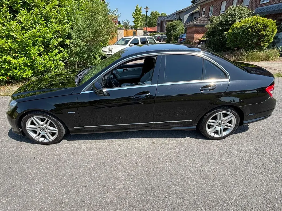 Gebraucht Mercedes C350 AMG 237 PS (174 kW) 2010 Schwarz Limousine