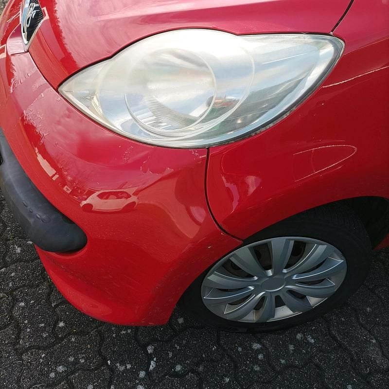 Gebraucht Peugeot 107 68 PS (50 kW) 2007 Rot Kleinwagen