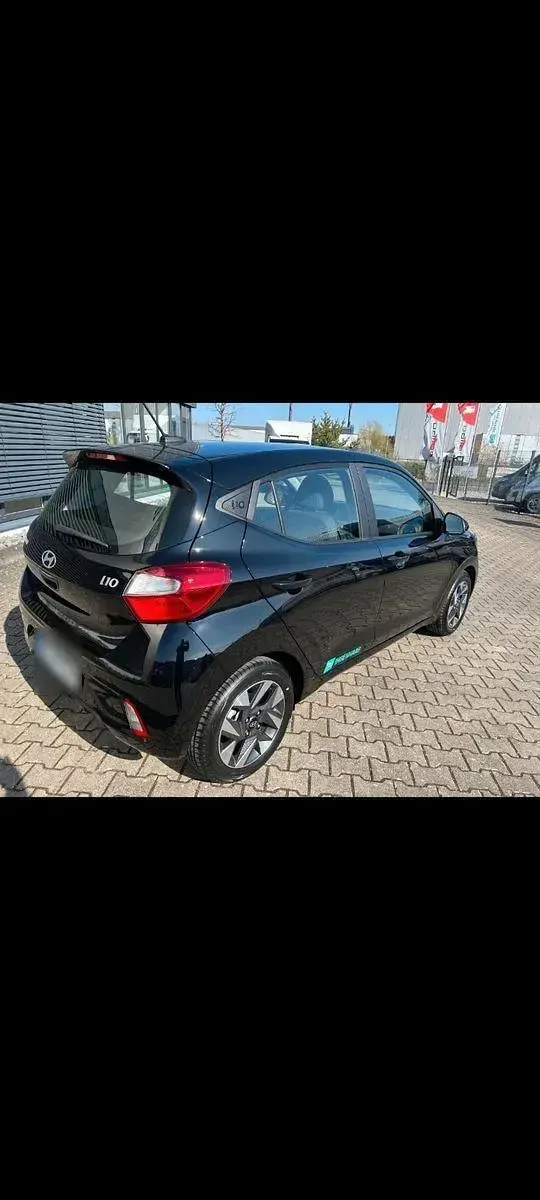 Gebraucht Hyundai i10 Trend 79 PS (58 kW) 2025 Schwarz Kleinwagen