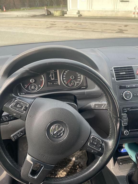 Gebraucht VW Touran 140 PS (102 kW) 2015 Silber Van / Kleinbus