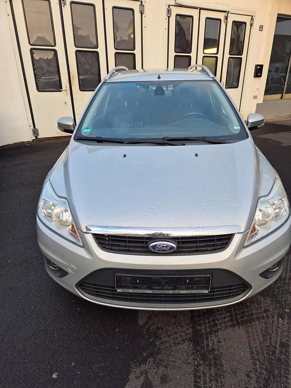 Silber Gebraucht 2008 Ford Focus Kombi | 2.499 € (Fairer Preis) - Bild 1/4