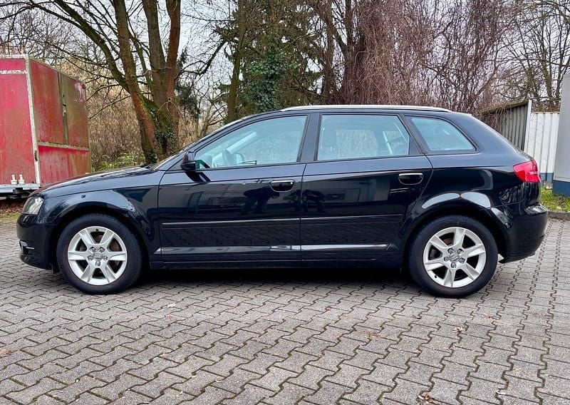Gebraucht Audi A3 Sportback 125 PS (91 kW) 2011 Schwarz Kleinwagen