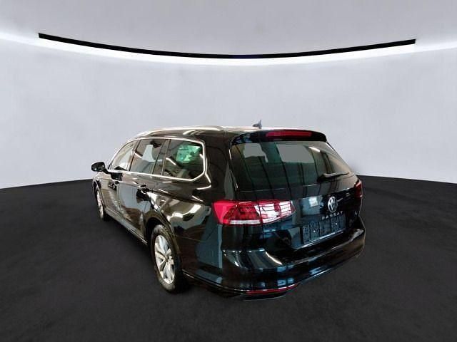 Gebraucht VW Passat Business 150 PS (110 kW) 2023 Schwarz Kombi