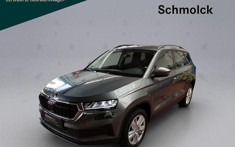 Grau Gebraucht 2024 Skoda Karoq Selection SUV | 29.490 € (Guter Preis) - Bild 1/4