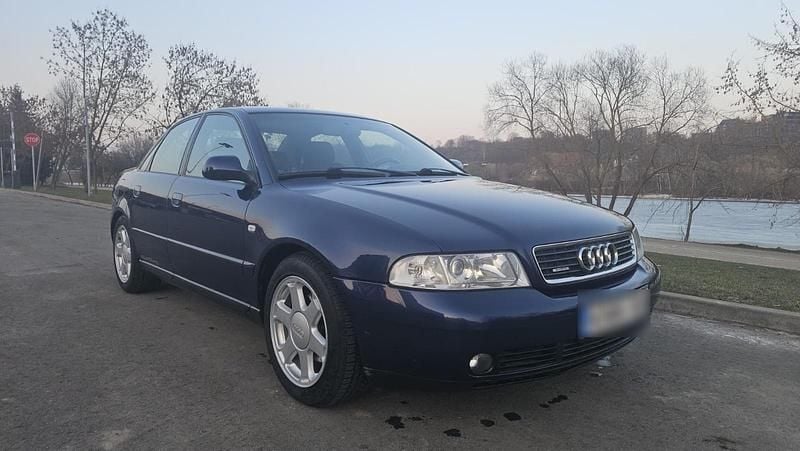 Gebraucht Audi A4 115 PS (84 kW) 2000 Blau Limousine