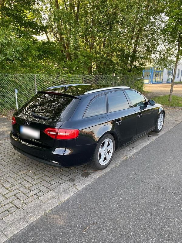 Gebraucht Audi A4 177 PS (130 kW) 2013 Schwarz Kombi