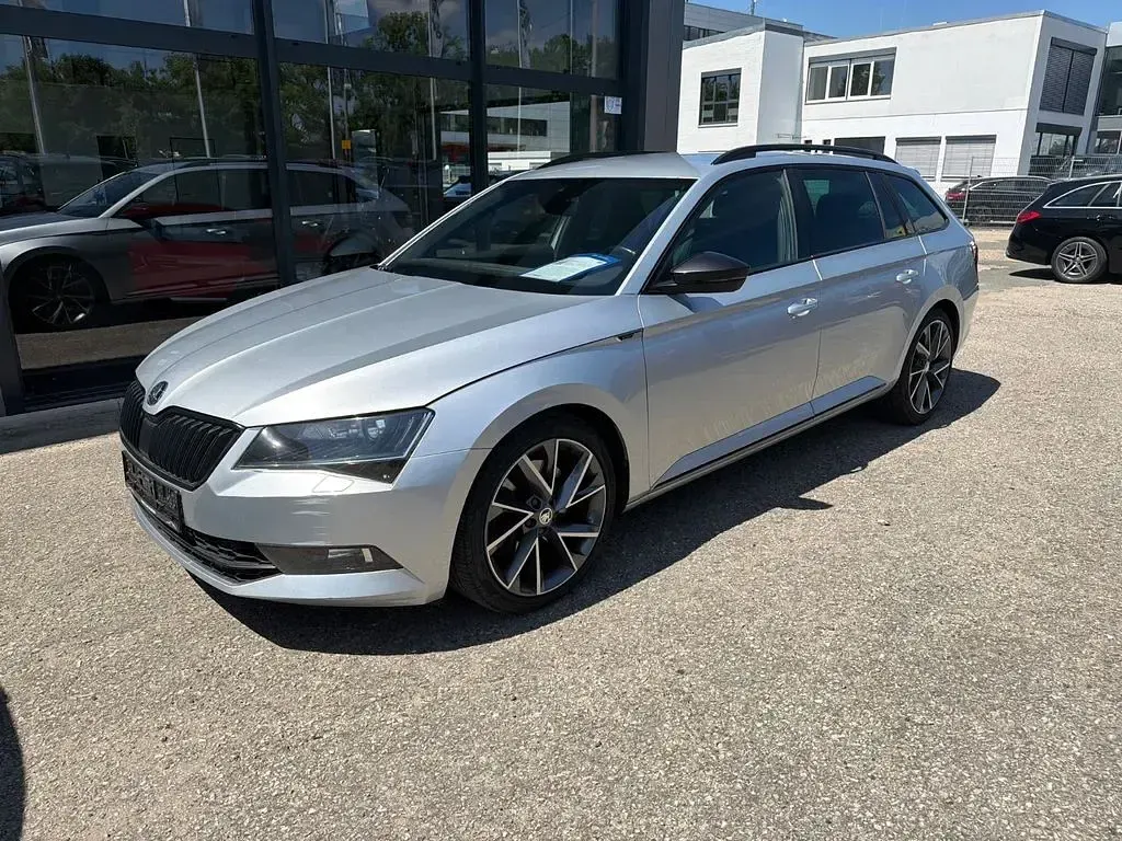 Gebraucht Skoda Superb SportLine 272 PS (200 kW) 2018 Silber Kombi