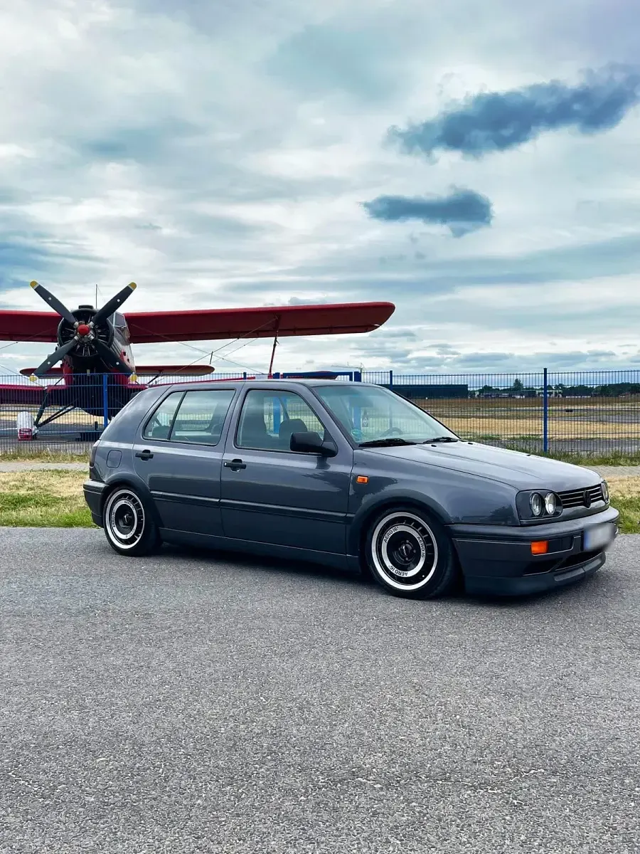 Gebraucht VW Golf III 90 PS (66 kW) 1992 Grau Kleinwagen