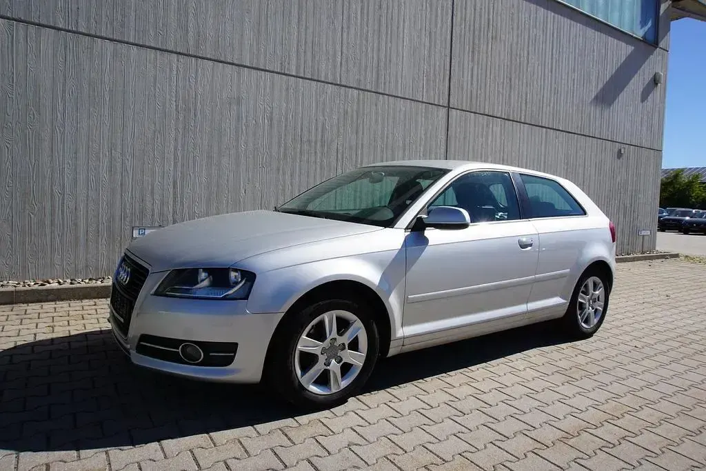 Gebraucht Audi A3 125 PS (91 kW) 2011 Silber Kleinwagen