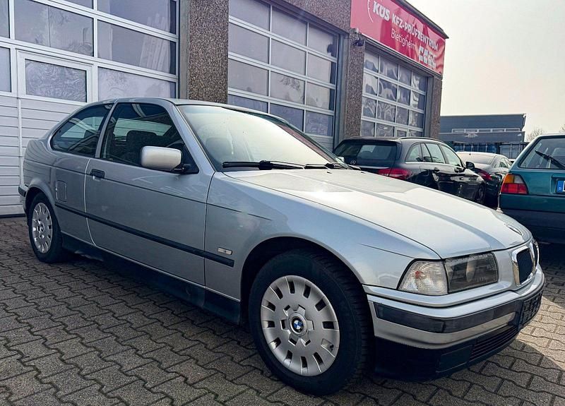 Gebraucht BMW 318 Compact 140 PS (102 kW) 1996 Silber Kleinwagen