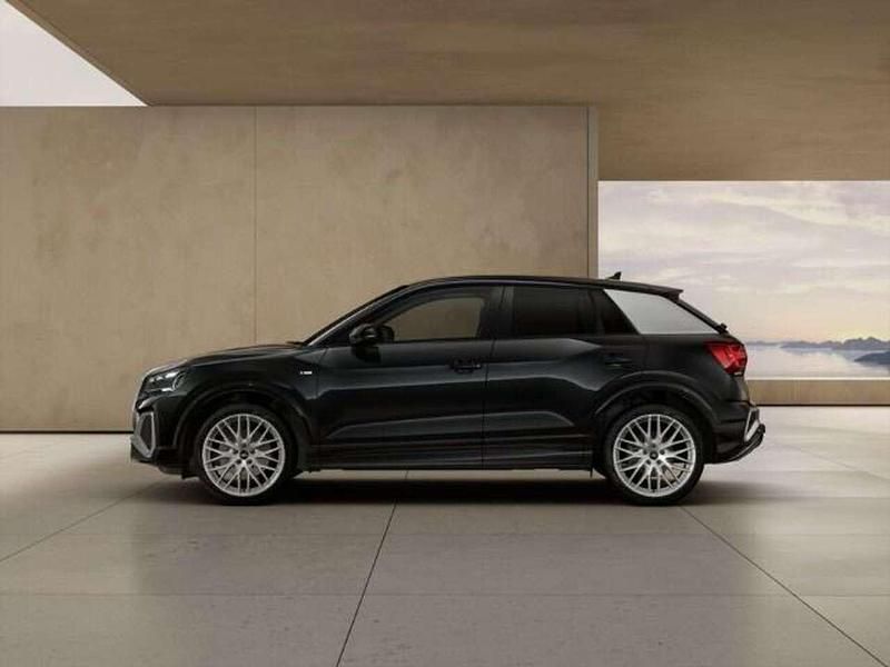 Neu Audi Q2 Advanced Plus 150 PS (110 kW) 2026 Manhattangrau metallic SUV
