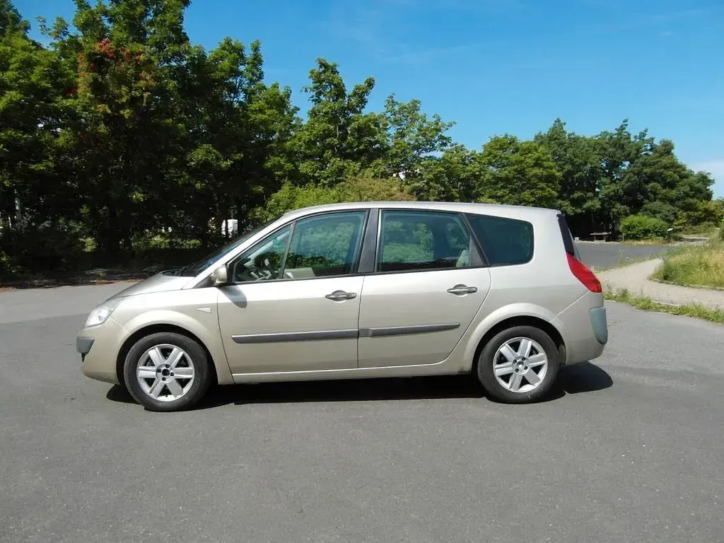 Gebraucht Renault Scenic E-Tech Exception 135 PS (99 kW) 2008 Beige Van / Kleinbus