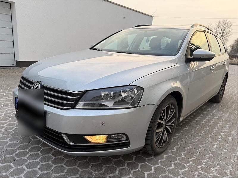 Silber Gebraucht 2013 VW Passat Kombi | 3.500 € (Superpreis) - Bild 1/4