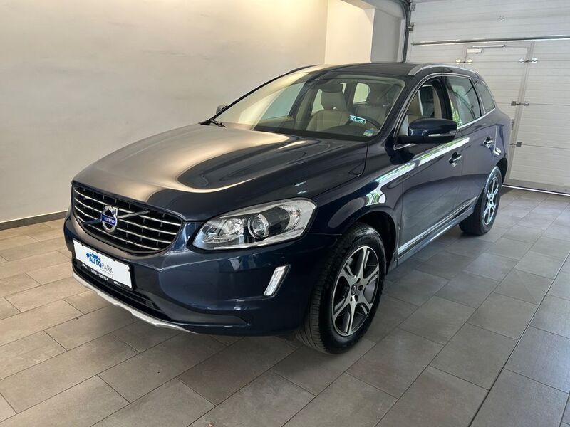 Blau Gebraucht 2015 Volvo XC60 Summum SUV | 14.980 € (Guter Preis) - Bild 1/4