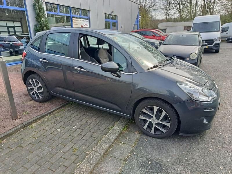 Gebraucht Citroën C3 SELECTION 82 PS (60 kW) 2016 Grau Limousine