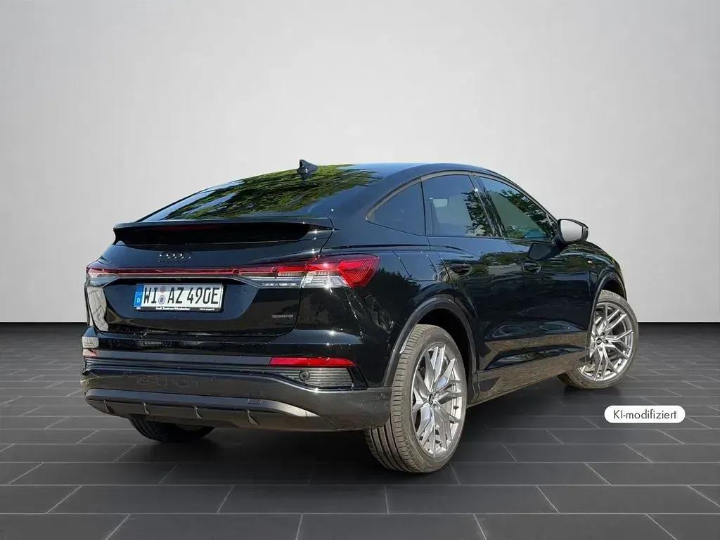 Gebraucht Audi Q4 Sportback e-tron Ambiente 250 kW (340 PS) 2026 Mythosschwarz metallic (metallic) SUV