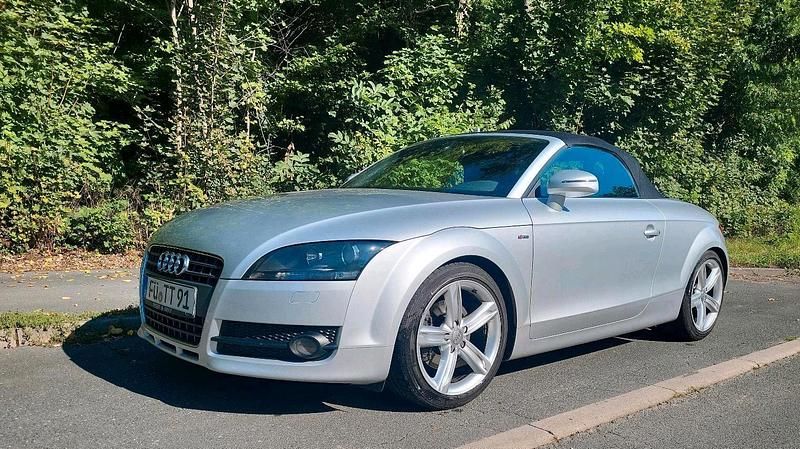 Silber Gebraucht 2010 Audi TT Roadster S-Line Cabrio | 8.700 € (Guter Preis) - Bild 1/4