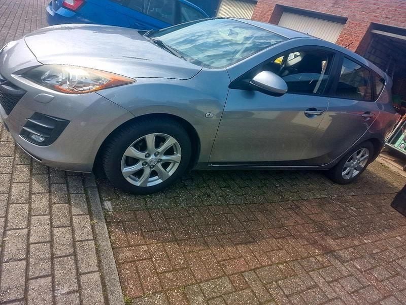 Gebraucht Mazda 3 108 PS (79 kW) 2011 Silber Limousine