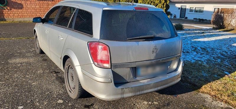Gebraucht Opel Astra Catch Me 120 PS (88 kW) 2007 Silber Kombi
