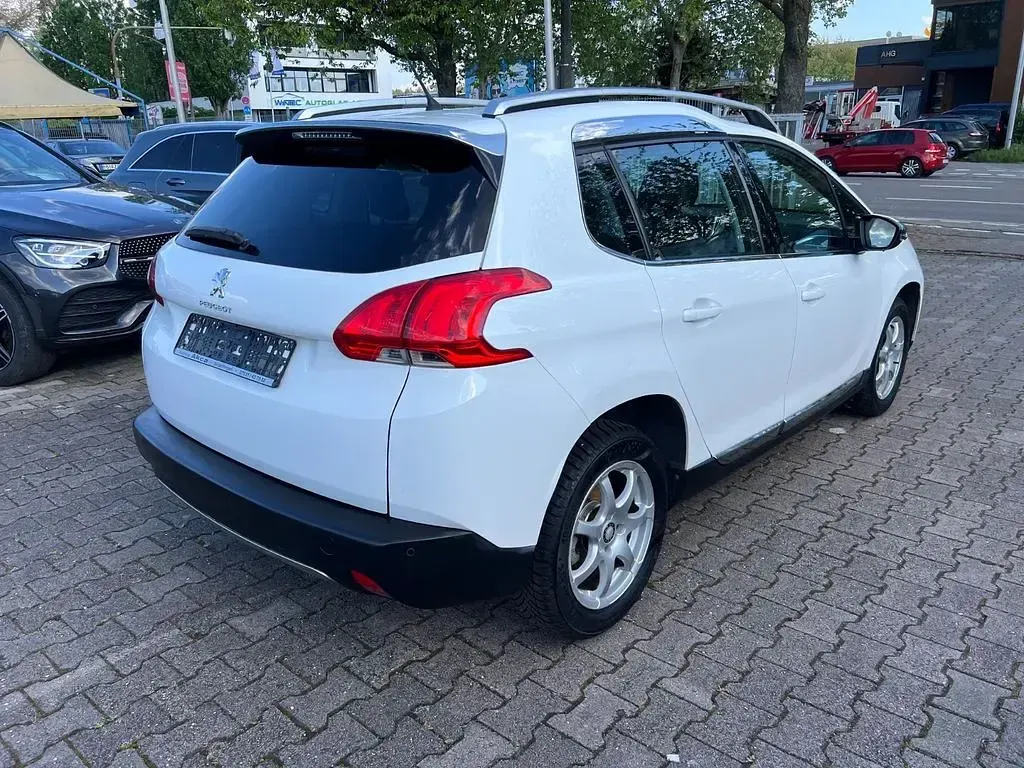 Gebraucht Peugeot 2008 Allure 120 PS (88 kW) 2013 Weiß SUV