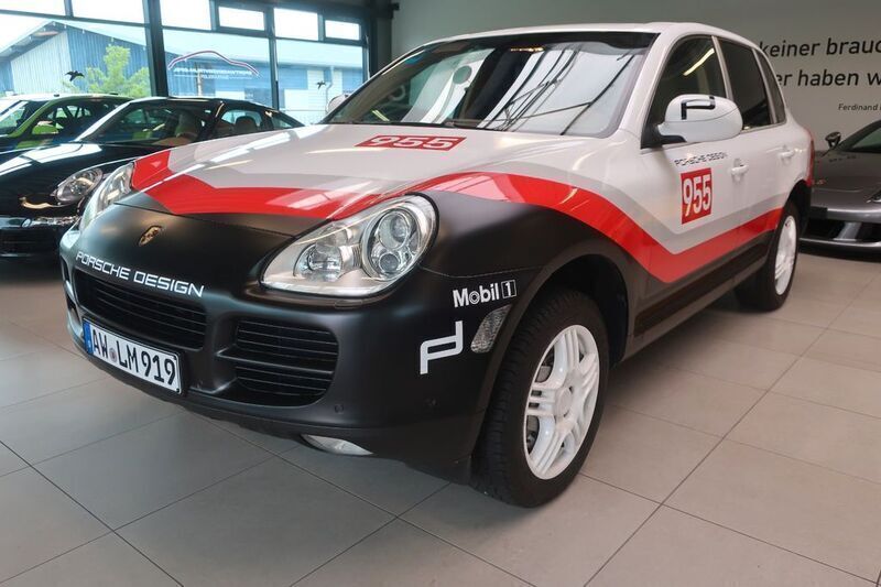 Grau Gebraucht 2004 Porsche Cayenne S SUV | 22.890 € - Bild 1/4
