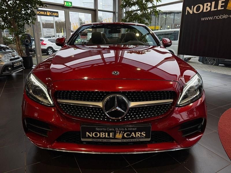 Gebraucht Mercedes C300 AMG line 258 PS (189 kW) 2019 Designo hyazinthrot metallic (metallic) Cabrio
