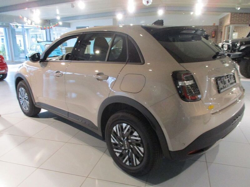 Gebraucht Fiat 600 101 PS (74 kW) 2025 Beige SUV