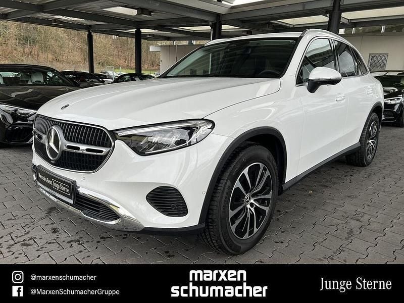 Gebraucht Mercedes GLC220 Avantgarde 197 PS (144 kW) 2024 Manufaktur lack manufaktur opa SUV