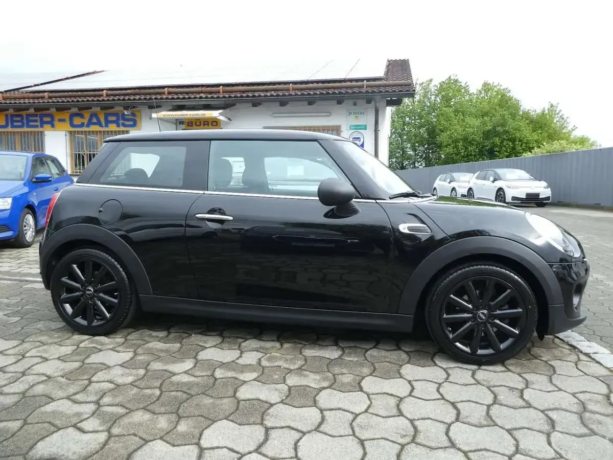 Occasion Mini ONE 102 PK (75 kW) 2018 Zwart Hatchback