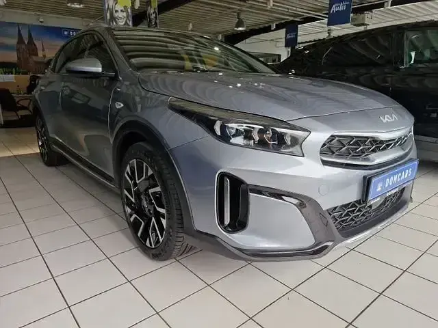 Używany Kia XCeed Vision 160 KM (117 kW) 2022 Szary SUV