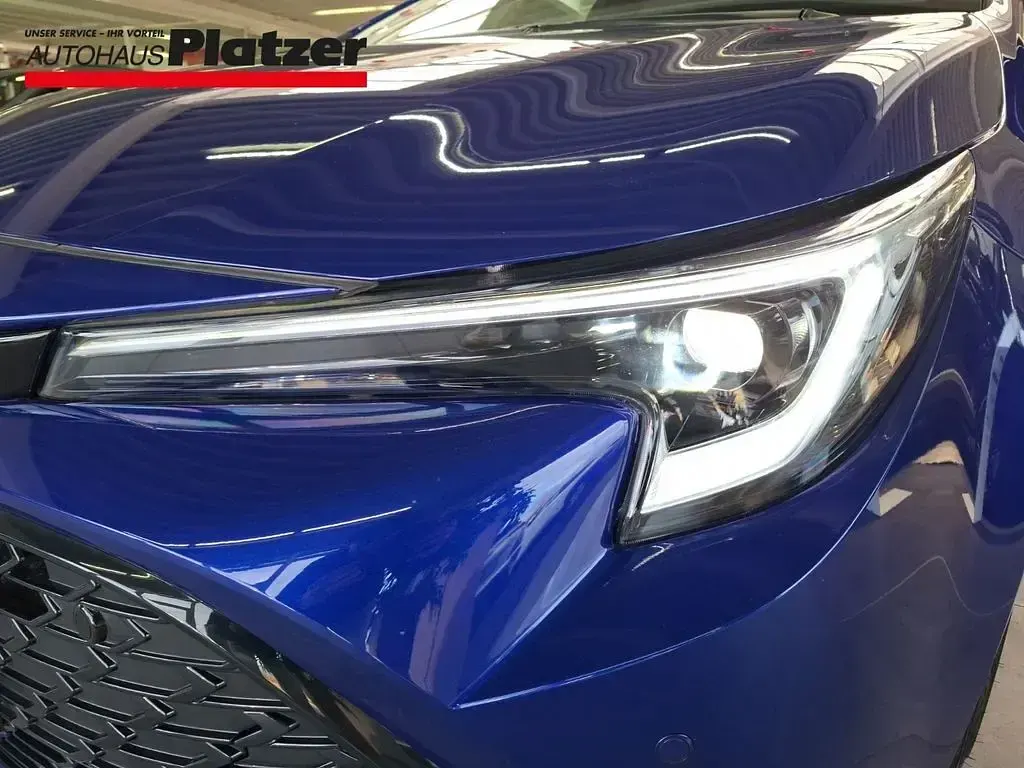 Gebraucht Toyota Corolla Hybrid Team 140 PS (102 kW) 2023 Blau Kleinwagen