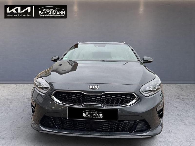Grau Gebraucht 2019 Kia Ceed Sportswagon Kombi | 16.980 € (Fairer Preis) - Bild 1/4