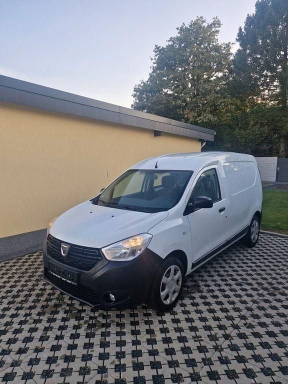 Gebraucht Dacia Dokker 90 PS (66 kW) 2019 Weiß Van / Kleinbus