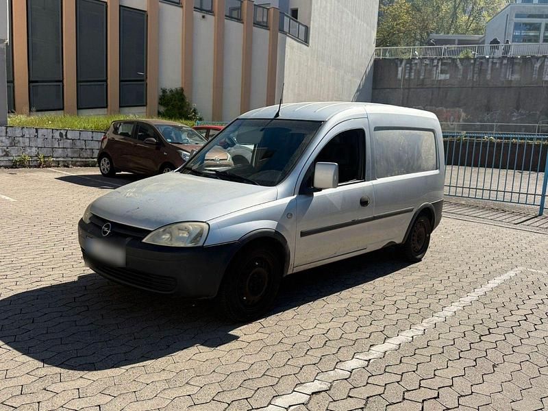Second-hand Opel Combo 97 CP (71 kW) 2006 Argintiu Monovolum