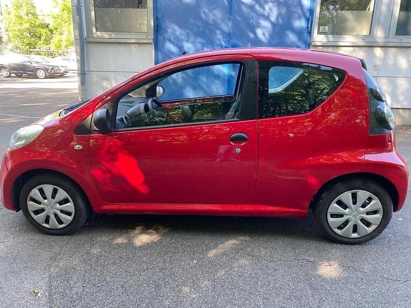 Gebraucht Citroën C1 70 PS (51 kW) 2006 Rot Kleinwagen