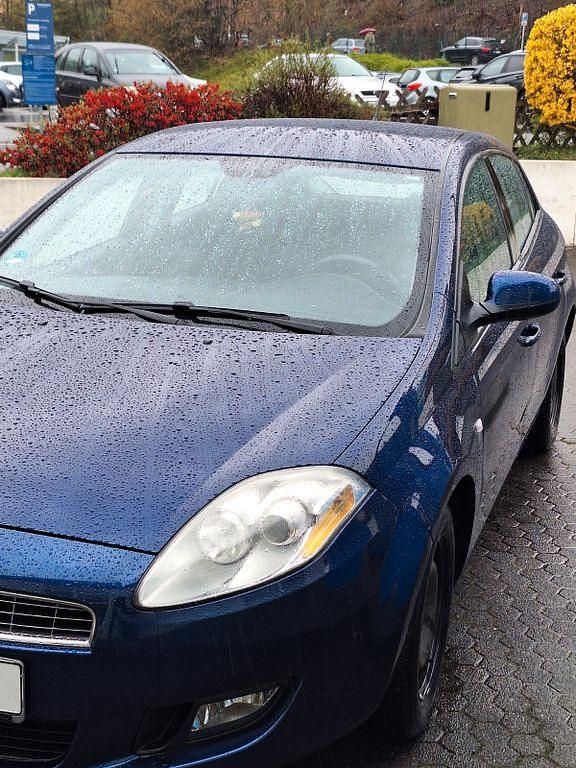 Gebraucht Fiat Bravo Easy 90 PS (66 kW) 2009 Blau Kleinwagen