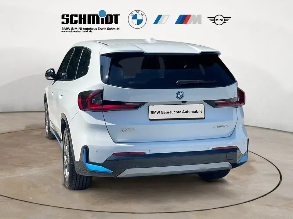 Gebraucht BMW iX1 xLine 230 kW (313 PS) 2023 Weiß SUV